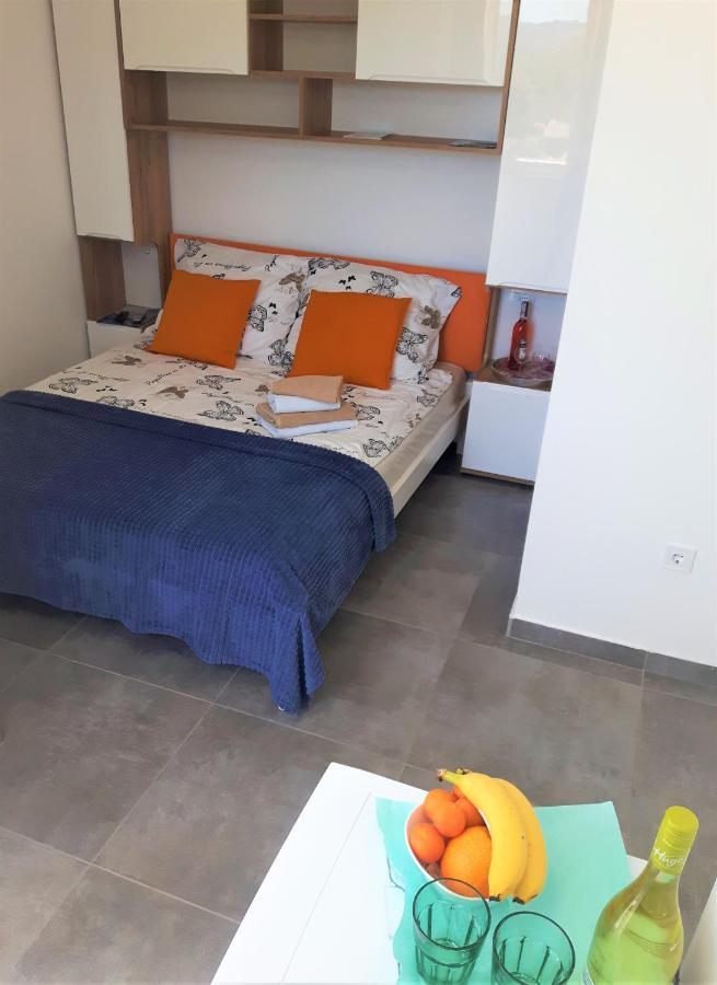 Apartmani Dalmacjia Grebaštica Exteriör bild