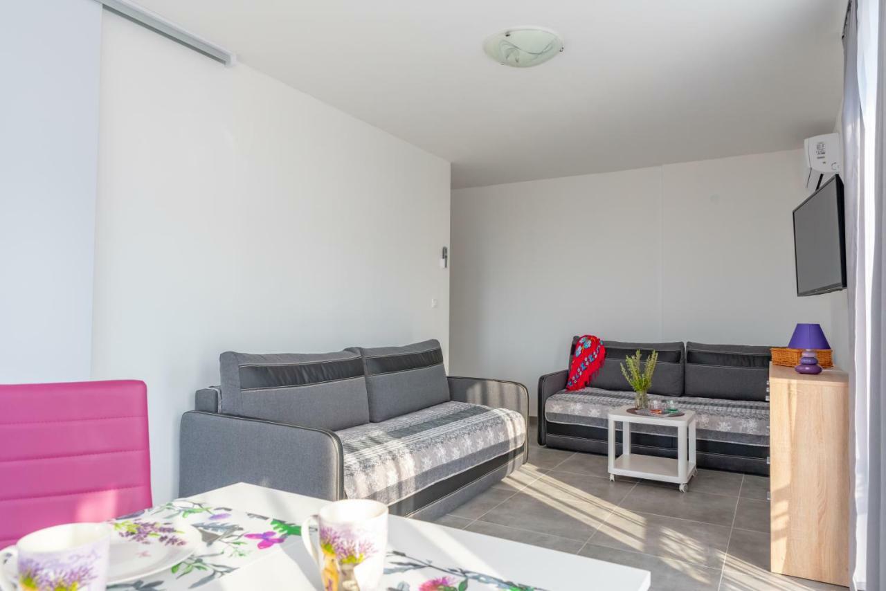 Apartmani Dalmacjia Grebaštica Exteriör bild