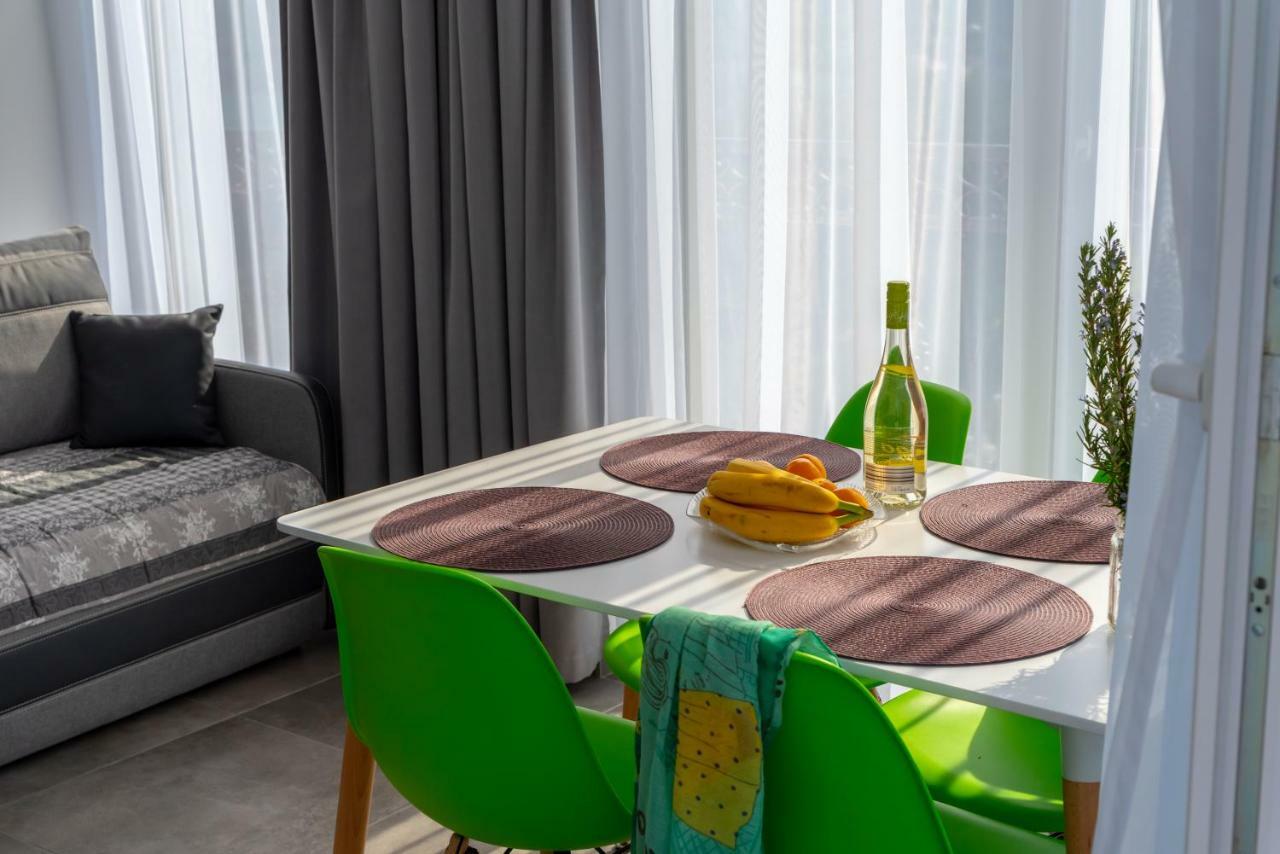 Apartmani Dalmacjia Grebaštica Exteriör bild