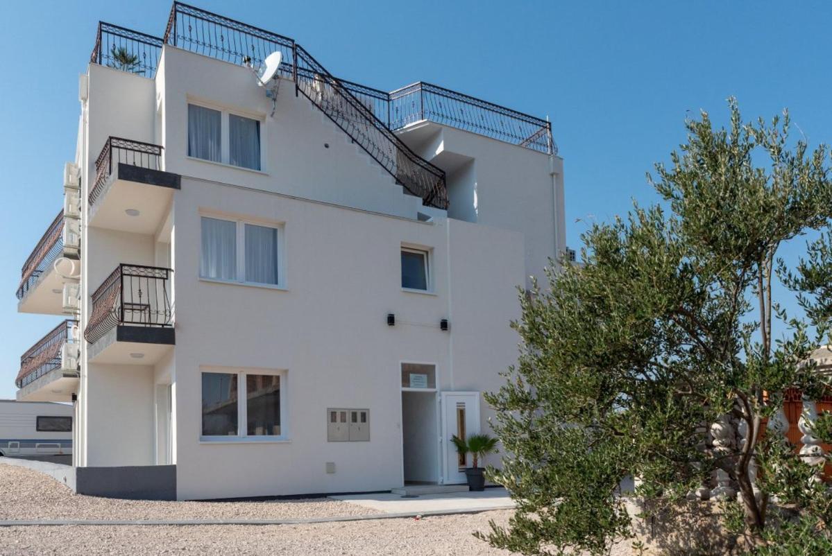 Apartmani Dalmacjia Grebaštica Exteriör bild